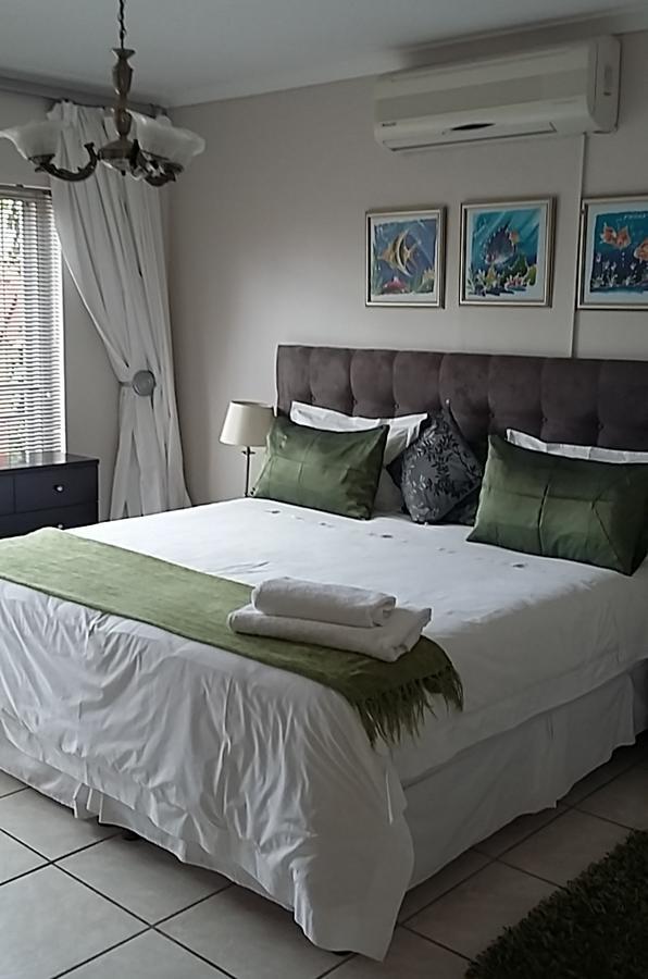 Scorpio Guest House Vredenburg Exterior photo